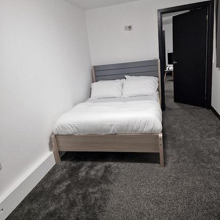 Ckb Flat- Comfort, Cosy, And Secure! Codsall Exteriér fotografie