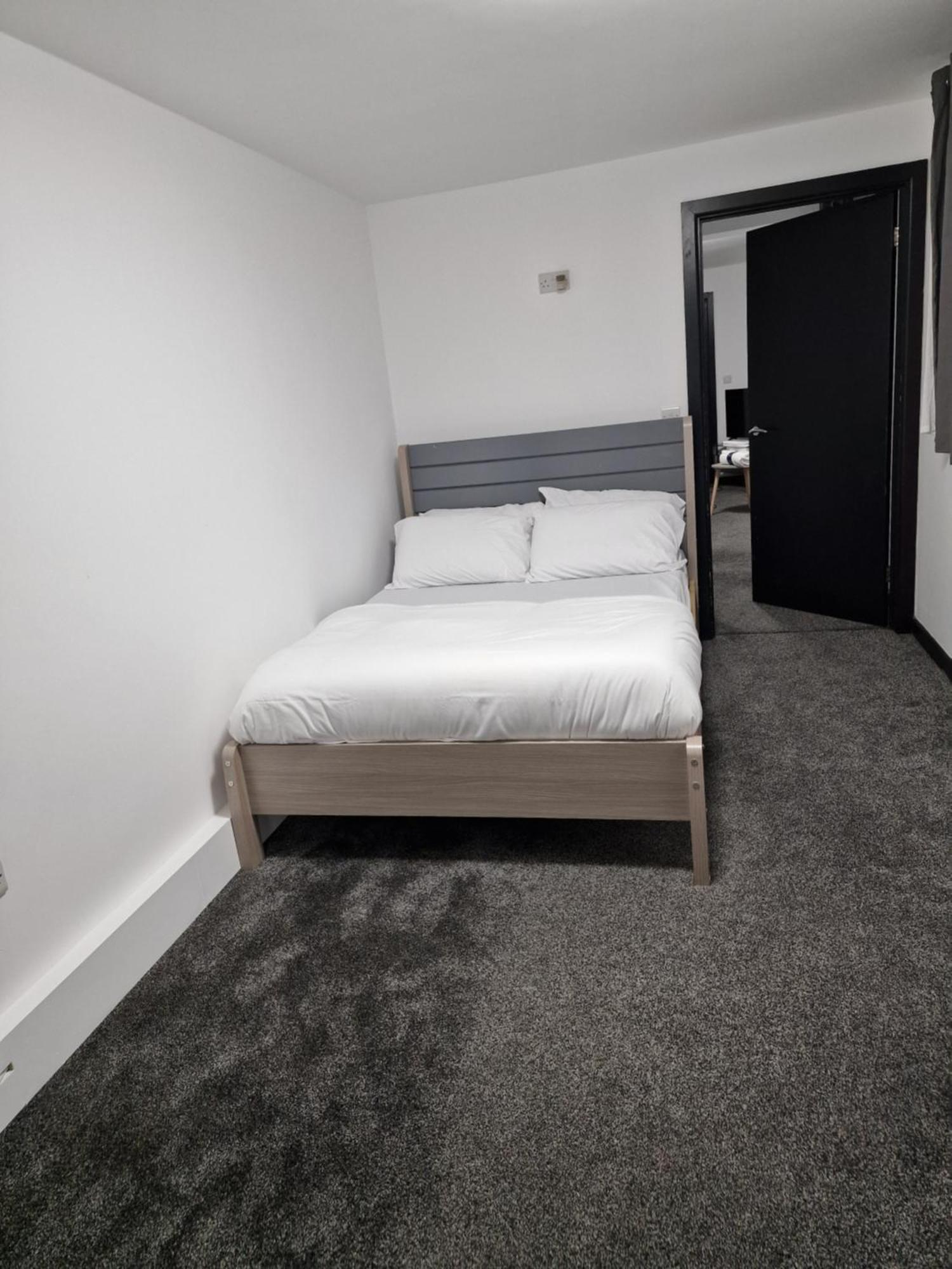 Ckb Flat- Comfort, Cosy, And Secure! Codsall Exteriér fotografie
