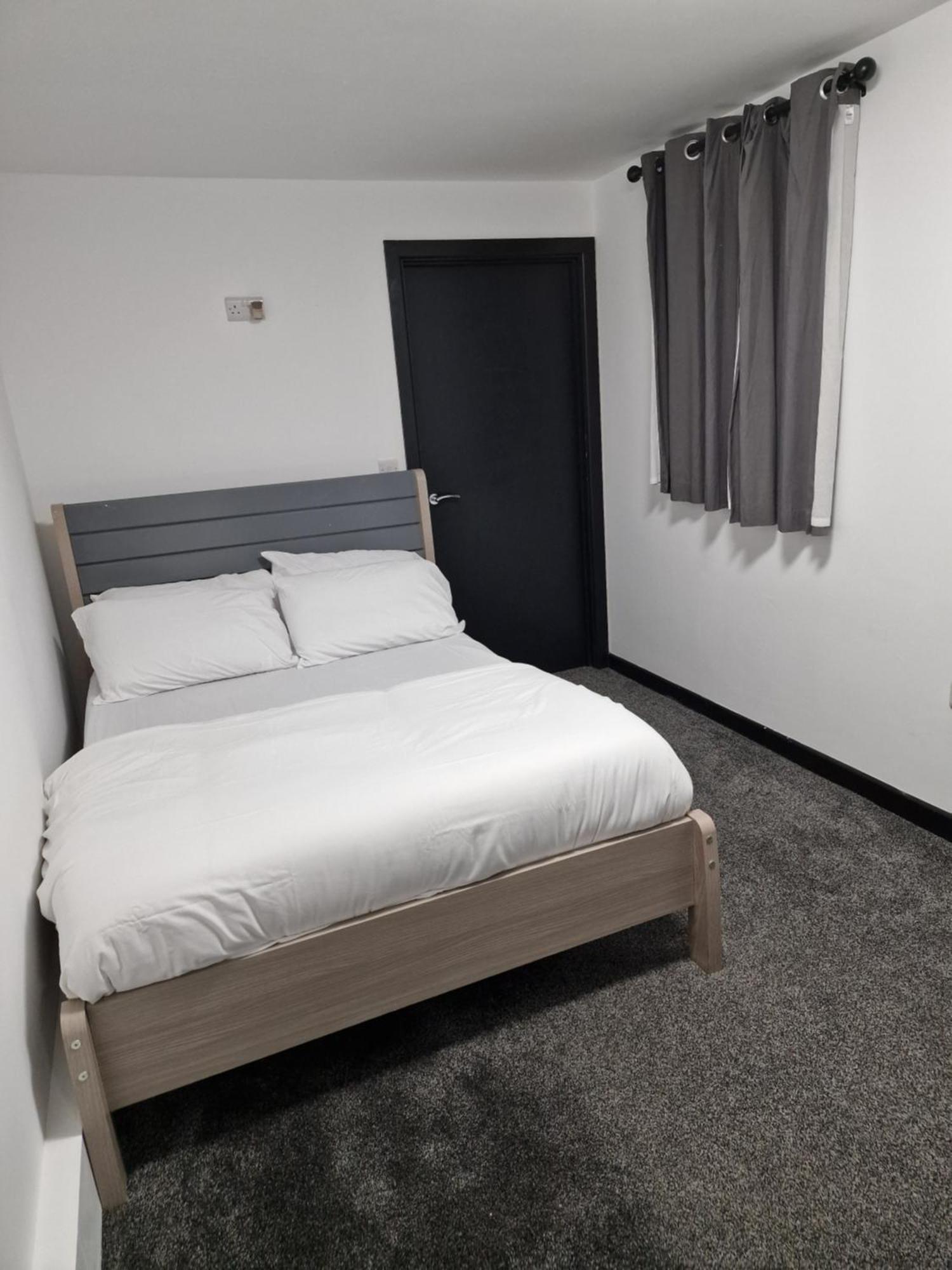 Ckb Flat- Comfort, Cosy, And Secure! Codsall Exteriér fotografie
